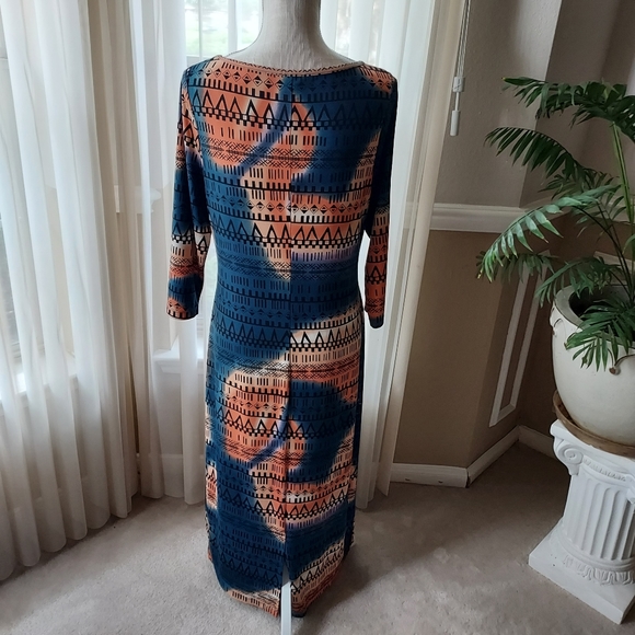 MONROE & MAIN LONG SLEEVE MAXI DRESS - Picture 4 of 4